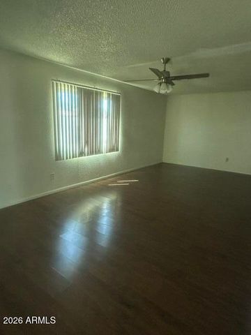 6215 W Tierra Buena Lane, Glendale, AZ 85306