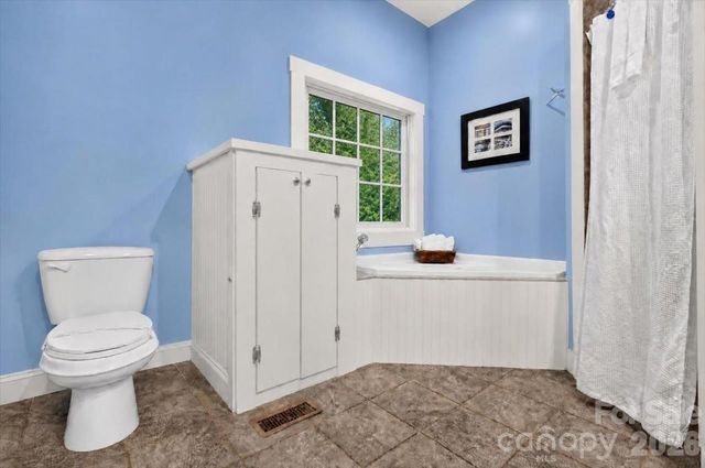 199 Atkins Loop, Lake Junaluska, NC 28745