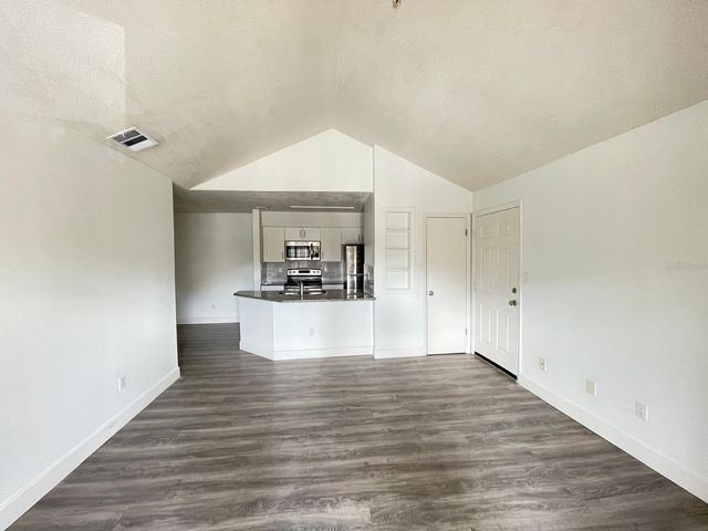 236 AFTON SQUARE 305, Altamonte Springs, FL 32714