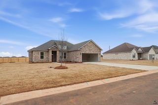 204 Farmland Circle, Perry, GA 31069