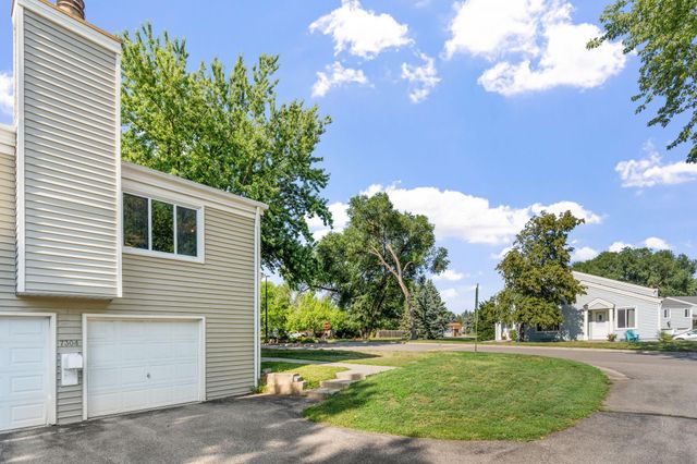 7304 Landau Drive, Bloomington, MN 55438
