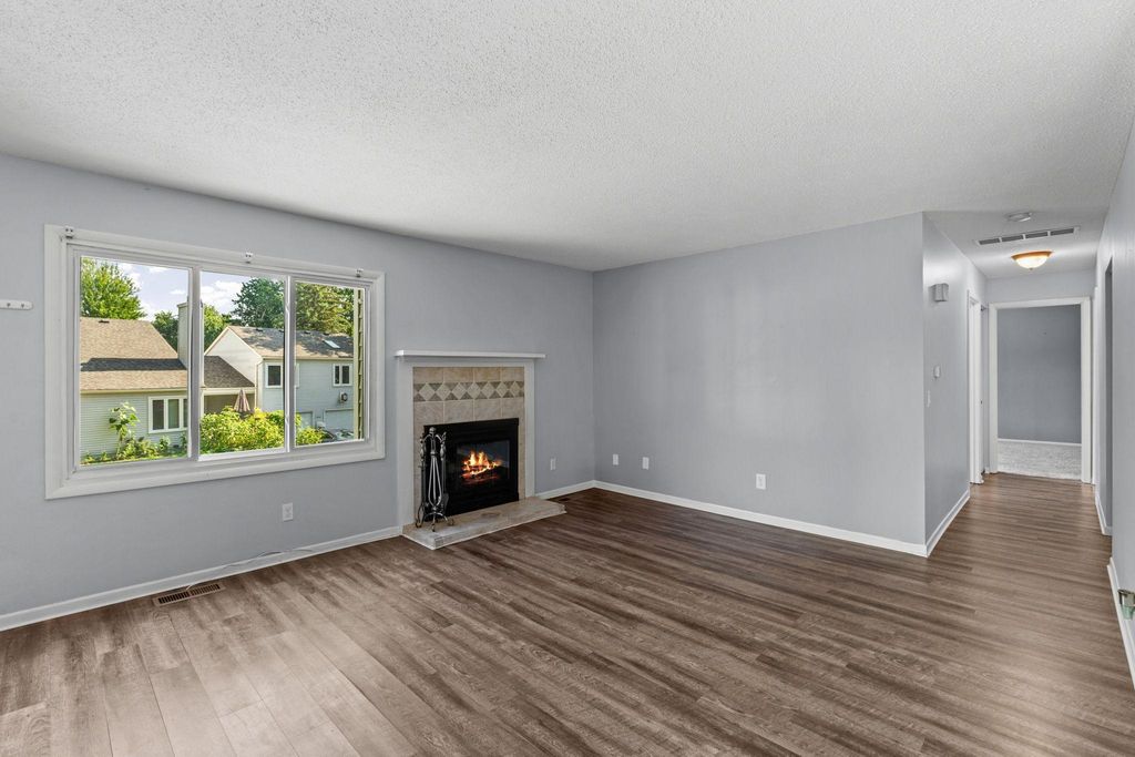 7304 Landau Drive, Bloomington, MN 55438 — photo 4