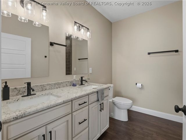 19 Squirrel Ridge, Charleston, WV 25314