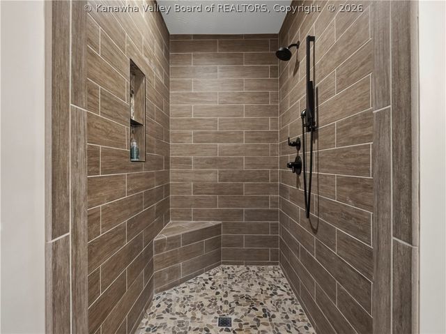 19 Squirrel Ridge, Charleston, WV 25314