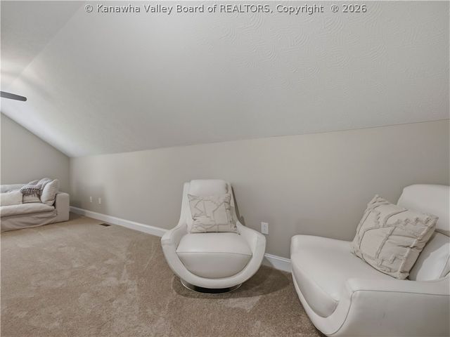 19 Squirrel Ridge, Charleston, WV 25314