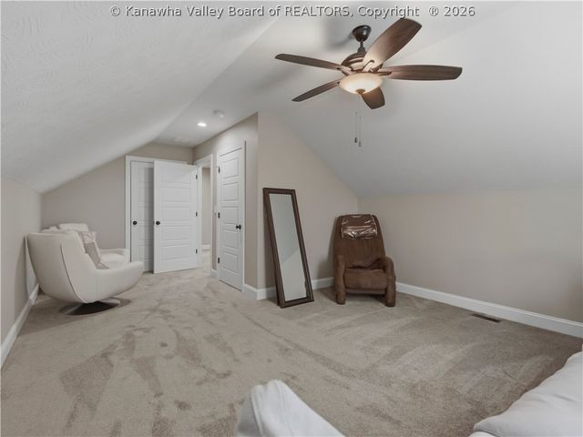 19 Squirrel Ridge, Charleston, WV 25314