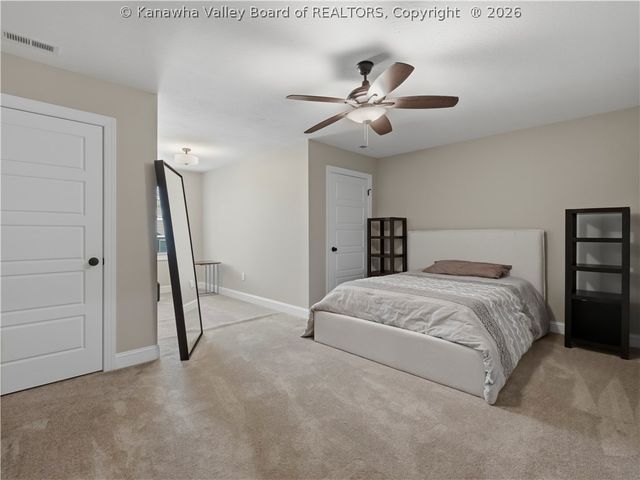 19 Squirrel Ridge, Charleston, WV 25314