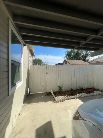 121 Moneta Avenue, Bakersfield, CA 93308