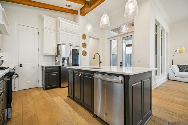 13330 La Petite Ln, Baton Rouge, LA 70818