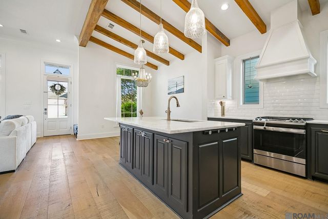 13330 La Petite Ln, Baton Rouge, LA 70818