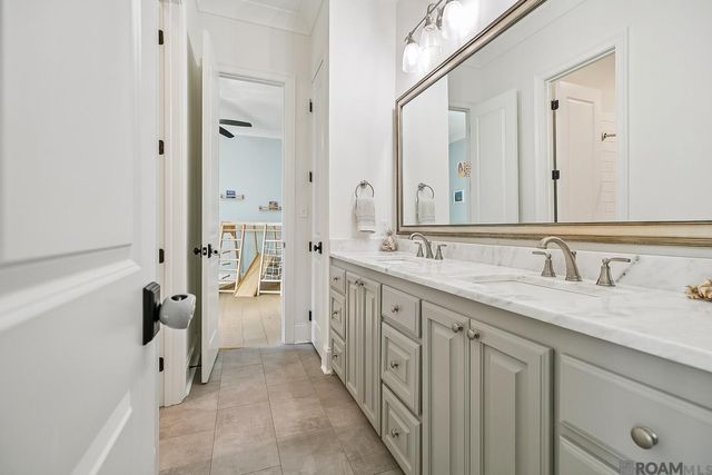 13330 La Petite Ln, Baton Rouge, LA 70818