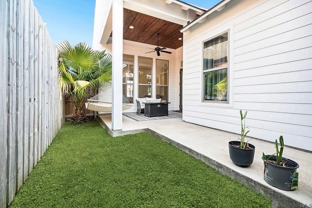 13330 La Petite Ln, Baton Rouge, LA 70818