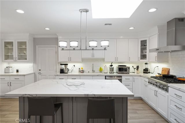 4434 Nogales Drive, Tarzana, CA 91356