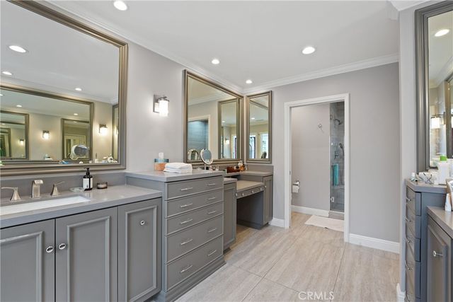 4434 Nogales Drive, Tarzana, CA 91356