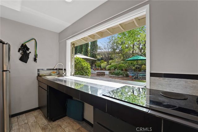 4434 Nogales Drive, Tarzana, CA 91356