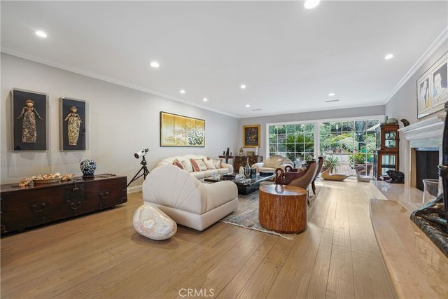 4434 Nogales Drive, Tarzana, CA 91356