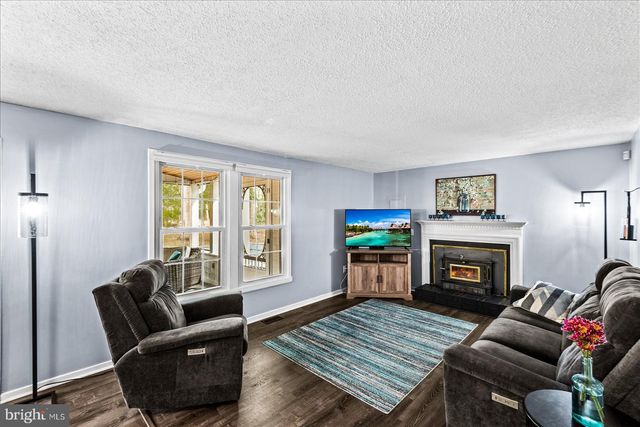 218 VICTORIA DR, Ruther Glen, VA 22546