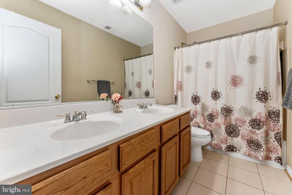 106 BEDROCK DR, Walkersville, MD 21793