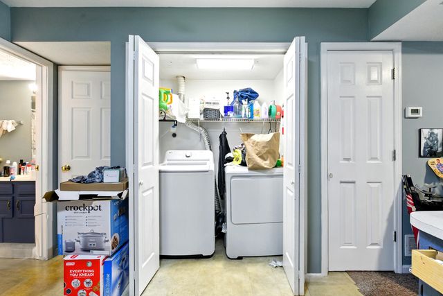 1100 Horsemans Lane 42, Lexington, KY 40504