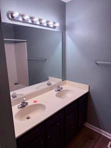 1100 Horsemans Lane 42, Lexington, KY 40504