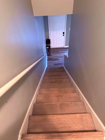 1100 Horsemans Lane 42, Lexington, KY 40504