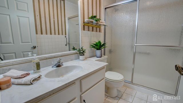 14 John Adams Court A, Monroe, NJ 08831