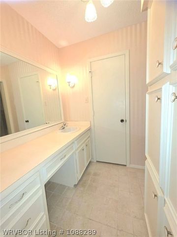 7800 Dover Circle, Fort Smith, AR 72903