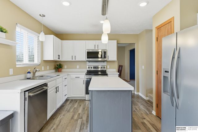 15207 Edna Street, Omaha, NE 68138