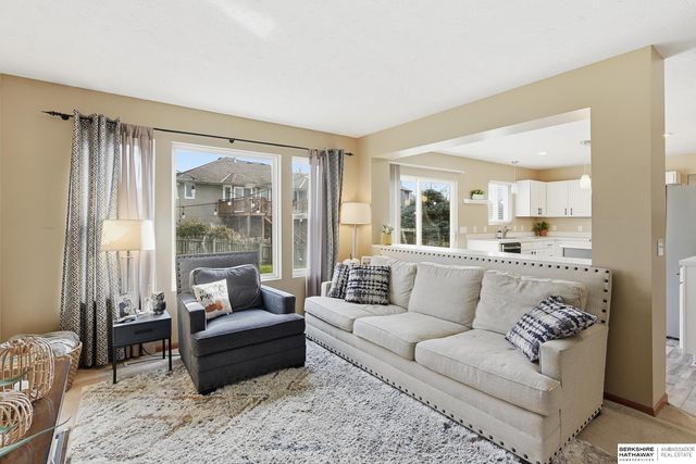 15207 Edna Street, Omaha, NE 68138