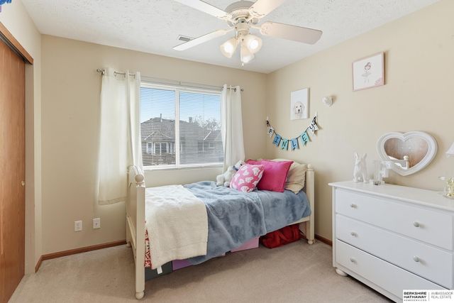 15207 Edna Street, Omaha, NE 68138