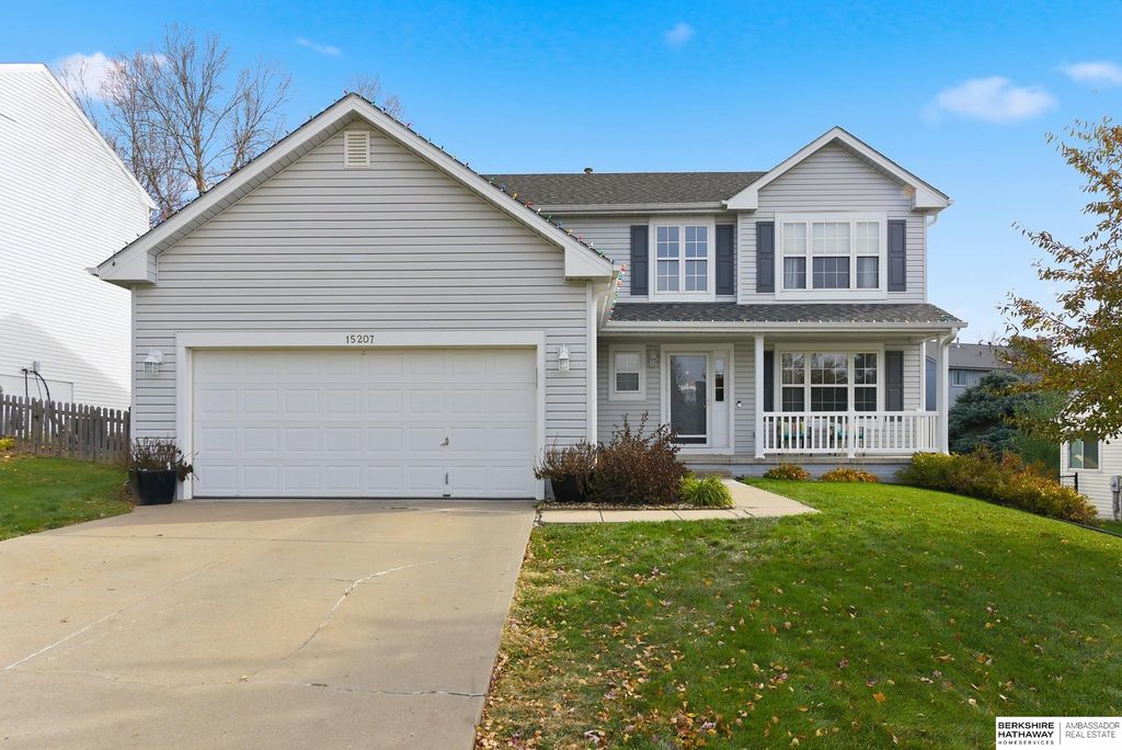 15207 Edna Street, Omaha, NE 68138