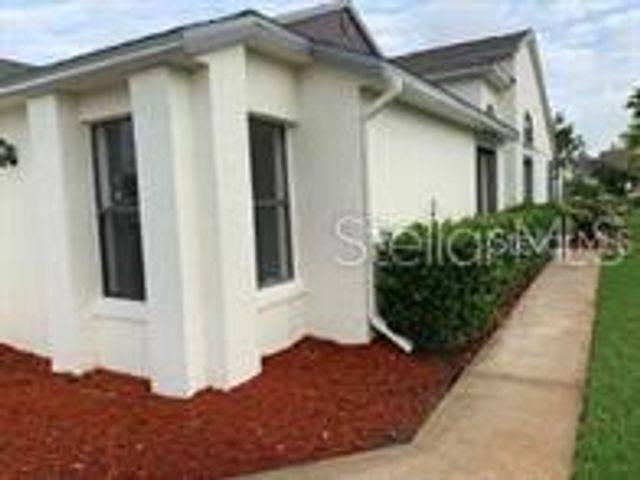 31 LAKEPOINTE CIRCLE, Kissimmee, FL 34743