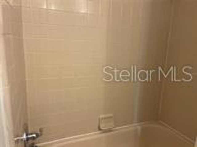 31 LAKEPOINTE CIRCLE, Kissimmee, FL 34743