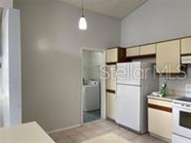 31 LAKEPOINTE CIRCLE, Kissimmee, FL 34743