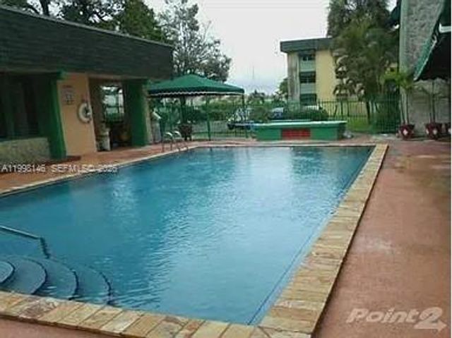 666 W 81st Street 124, Hialeah, FL 33014