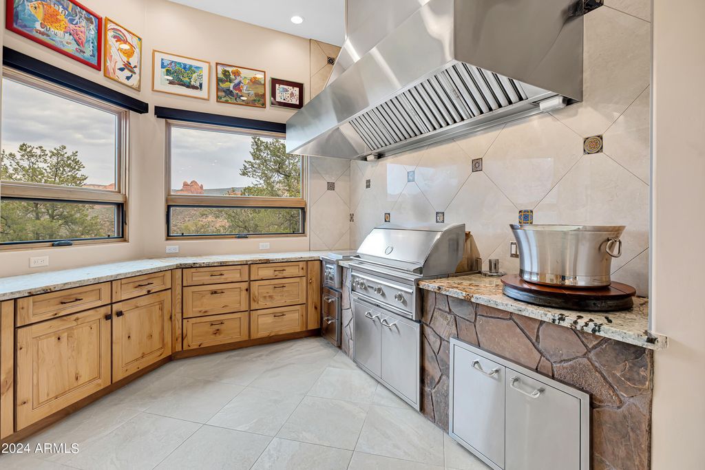 Image 19 of property listing at 25 CIBOLA Drive, Sedona, AZ 86336