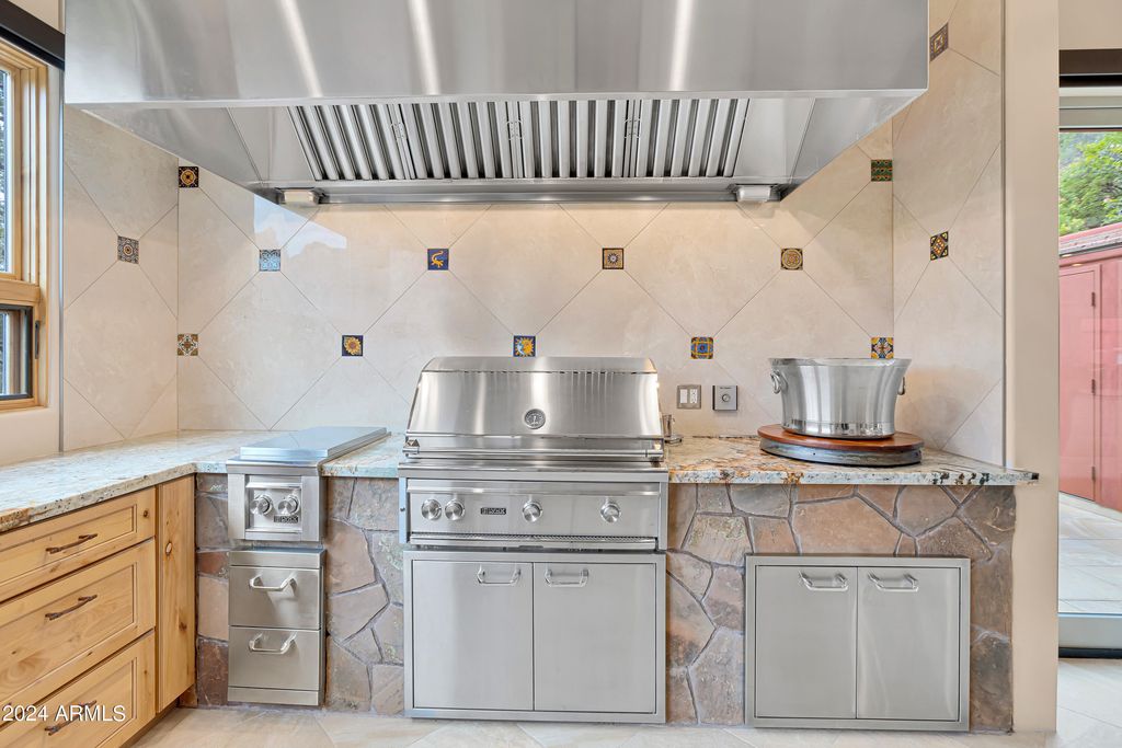 Image 20 of property listing at 25 CIBOLA Drive, Sedona, AZ 86336