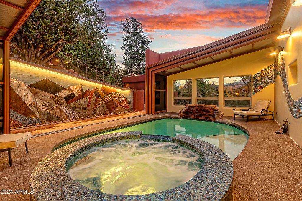 Image 3 of property listing at 25 CIBOLA Drive, Sedona, AZ 86336