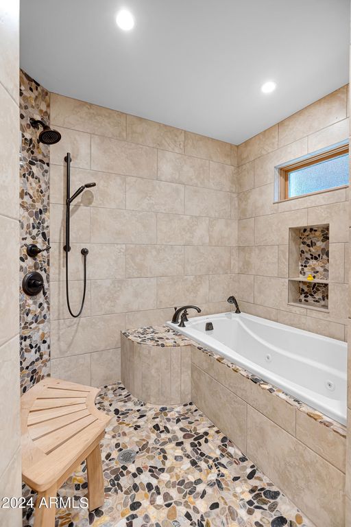 Image 30 of property listing at 25 CIBOLA Drive, Sedona, AZ 86336
