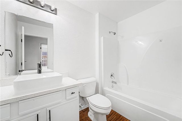 3306 SW Victoria Place 2, Bentonville, AR 72712