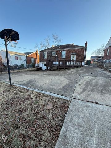 835 Fontaine Place, St Louis, MO 63137