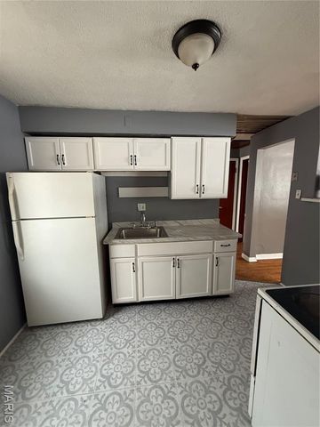 835 Fontaine Place, St Louis, MO 63137