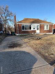 835 Fontaine Place, St Louis, MO 63137