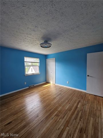 33158 Lakeshore Boulevard, Eastlake, OH 44095