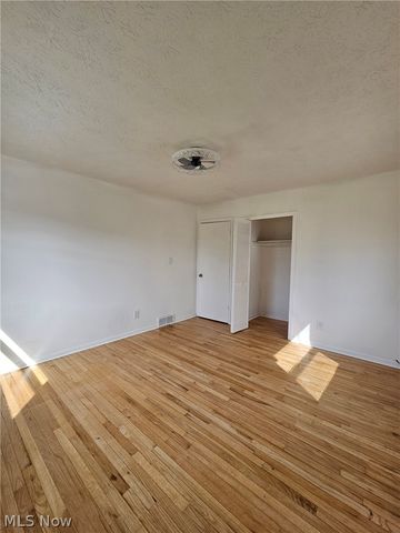 33158 Lakeshore Boulevard, Eastlake, OH 44095