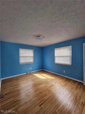 33158 Lakeshore Boulevard, Eastlake, OH 44095