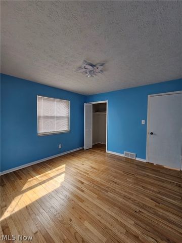 33158 Lakeshore Boulevard, Eastlake, OH 44095