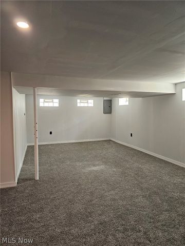33158 Lakeshore Boulevard, Eastlake, OH 44095