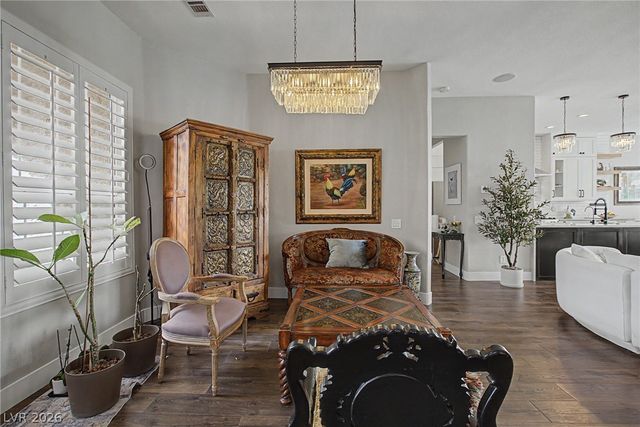 8624 Desert Bird Drive, Las Vegas, NV 89145