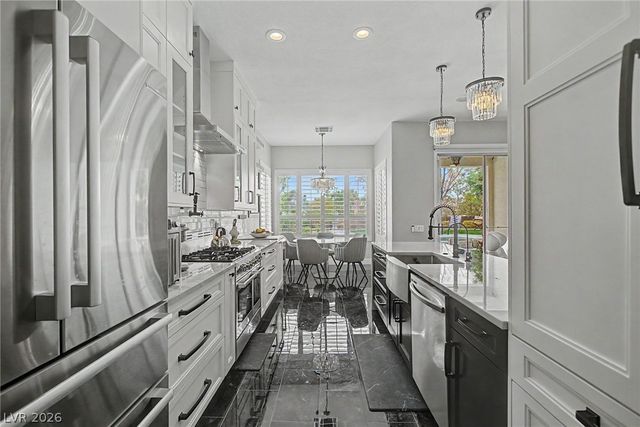8624 Desert Bird Drive, Las Vegas, NV 89145